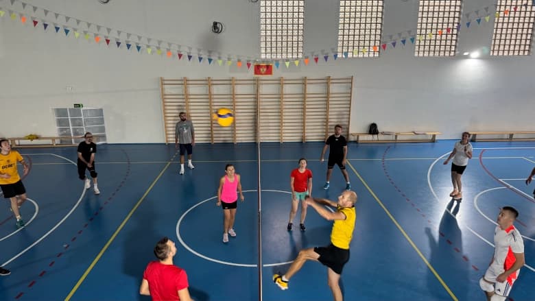 Match “Teachers vs Parents” in Volleyball