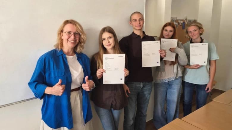 The First Pearson Edexcel Graduating Class Receives Official Certificates